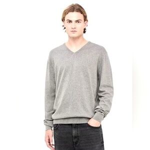 Terranova Men's Gray V-Neck Sweater